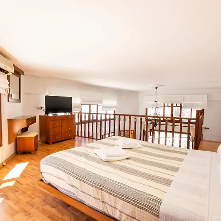 Melina Tatil Evi Kyra Panagia